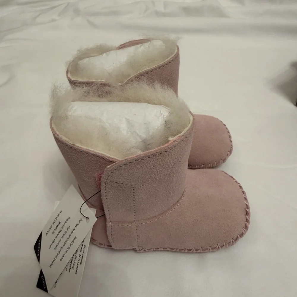 UGG Soft Pink Infant Booties 0-6 M - Picture 4 of 9
